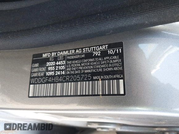 2012 Mercedes-Benz C-Class C 250 Sport with VIN WDDGF4HB4CR205725, listed as a IAAI auction lot 41963335 with 189,187 mi miles. Bid and sale history available at carsss.com. Image 9.