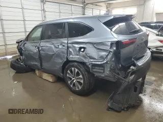 2023 Toyota Highlander L z VIN 5TDKDRAH6PS001750, wystawiony jako Copart lot #55078665 z przebiegiem 24 887 mil mil oraz Szkoda całkowita • Salvage title. Historia ofert i sprzedaży dostępna na DreamBid. Obrazek 2.