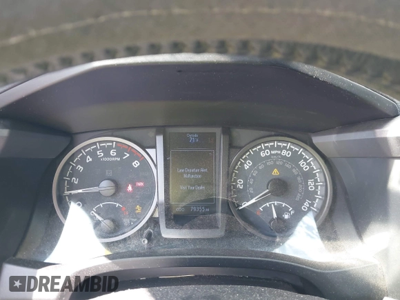 2020 Toyota Tacoma SR5 z VIN 5TFCZ5AN5LX229019, wystawiony jako IAAI lot #41907694 z przebiegiem 79 355 mil mil oraz . Historia ofert i sprzedaży dostępna na DreamBid. Obrazek 7.