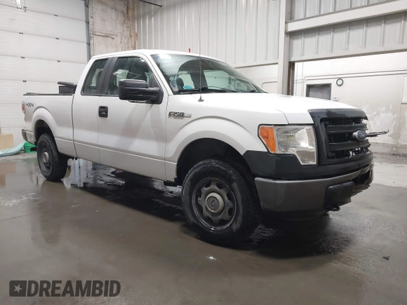 2014 Ford F-150 XL with VIN 1FTEX1EM0EFB63335, listed as a IAAI auction lot 41214051 with 39,610 mi miles and . Bid and sale history available at carsss.com. Image 1.