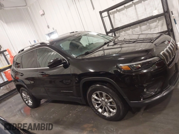 2021 Jeep Cherokee Latitude Lux with VIN 1C4PJMMX2MD107902, listed as a IAAI auction lot 41229913 with 61,195 mi miles and . Bid and sale history available at DreamBid. Image 13.