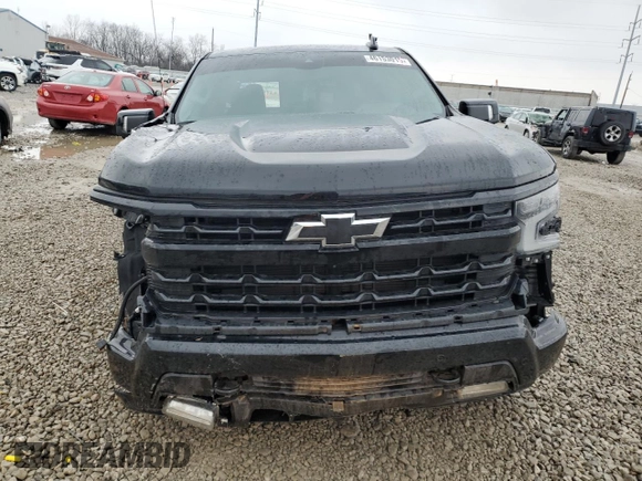 2024 Chevrolet Silverado 1500 RST with VIN 2GCUDEED5R1259289, listed as a Copart auction lot 46153015 with 8,805 mi miles and Salvage Title. Bid and sale history available at carsss.com. Image 5.