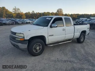 1999 Chevrolet Silverado 2500 LS with VIN 1GCGK29U0XE230564, listed as a Copart auction lot 77198844 with 245,503 mi miles and Salvage Title. Bid and sale history available at carsss.com. Image 1.
