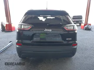 2019 Jeep Cherokee Latitude z VIN 1C4PJLCB1KD444428, wystawiony jako IAAI lot #42157384 z przebiegiem 58 948 mil mil oraz . Historia ofert i sprzedaży dostępna na DreamBid. Obrazek 16.