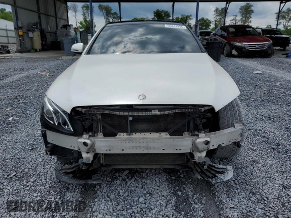 2017 Mercedes-Benz E 300 Luxury z VIN WDDZF4JBXHA013590, wystawiony jako Copart lot #56347855 z przebiegiem 78 946 mil mil oraz Szkoda całkowita • Salvage title. Historia ofert i sprzedaży dostępna na DreamBid. Obrazek 5.