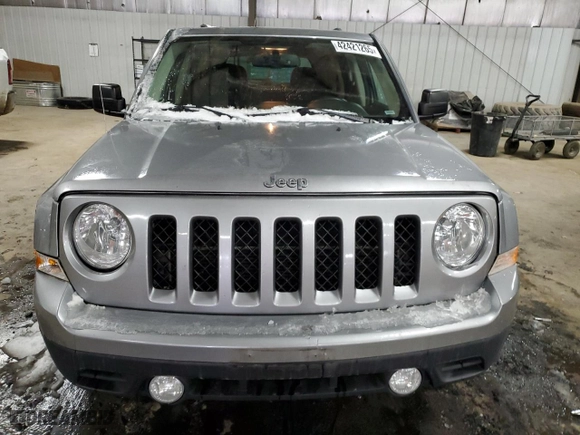 2016 Jeep Patriot High Altitude Edition with VIN 1C4NJRFB4GD718458, listed as a Copart auction lot 42421265 with 96,522 mi miles and Salvage Title. Bid and sale history available at carsss.com. Image 5.