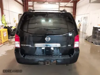 2005 Nissan Pathfinder LE with VIN 5N1AR18W85C766004, listed as a IAAI auction lot 41727909 with 197,926 mi miles. Bid and sale history available at carsss.com. Image 16.