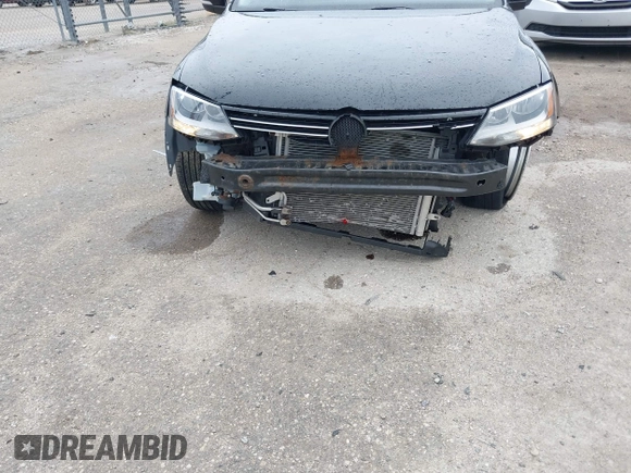 2013 Volkswagen Jetta SE с VIN 3VWDP7AJXDM359918, выставлен на аукционе IAAI как лот 42551690 с пробегом 187 957 миль миль и . История ставок и продаж доступна на DreamBid. Изображение 6.