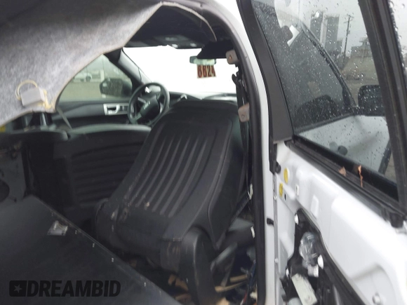 2020 Ford Police Interceptor Utility z VIN 1FM5K8AB8LGD07809, wystawiony jako IAAI lot #41888266 z przebiegiem 39 927 mil mil oraz . Historia ofert i sprzedaży dostępna na DreamBid. Obrazek 8.