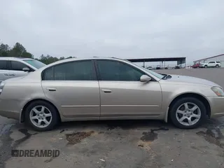 2006 Nissan Altima 2.5 S with VIN 1N4AL11D16N337071, listed as a IAAI auction lot 41444090 with 141,128 mi miles. Bid and sale history available at carsss.com. Image 13.