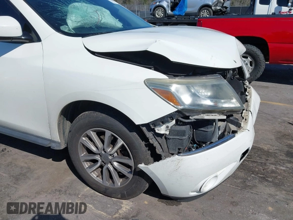 2016 Nissan Pathfinder Platinum with VIN 5N1AR2MM2GC643957, listed as a IAAI auction lot 41650970 with 165,177 mi miles. Bid and sale history available at carsss.com. Image 18.