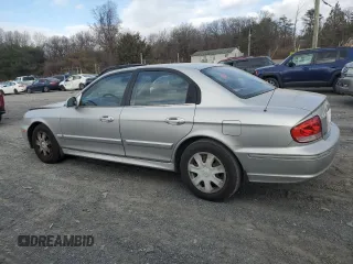2005 Hyundai Sonata GL with VIN KMHWF25H15A170965, listed as a Copart auction lot 82664054 with 69,962 mi miles and Salvage Title. Bid and sale history available at carsss.com. Image 2.