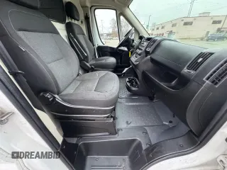 2016 Ram ProMaster Cargo with VIN 3C6TRVAGXGE115998, listed as a Copart auction lot 44075125 with 151,964 mi miles and Clean Title. Bid and sale history available at DreamBid. Image 5.