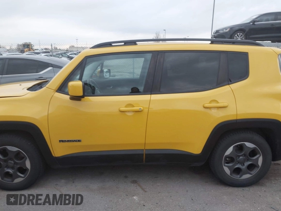 2015 Jeep Renegade Latitude with VIN ZACCJABH0FPB68514, listed as a IAAI auction lot 41904030 with 72,650 mi miles. Bid and sale history available at carsss.com. Image 14.