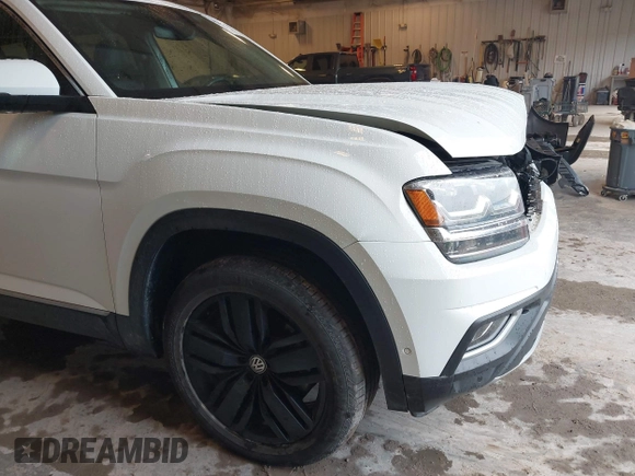 2018 Volkswagen Atlas SEL Premium with VIN 1V2NR2CA3JC594822, listed as a IAAI auction lot 42368854 with 60,688 mi miles and . Bid and sale history available at DreamBid. Image 18.