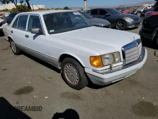 1991 Mercedes-Benz 420 with VIN WDBCA35E9MA597051, listed as a Copart auction lot 69926944 with 160,717 mi miles and Clean Title. Bid and sale history available at carsss.com. Image 4.