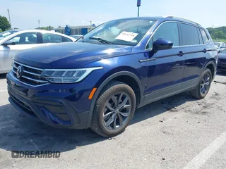 2022 Volkswagen Tiguan SE с VIN 3VV2B7AX7NM135263, выставлен на аукционе IAAI как лот 42632738 с пробегом 35 378 миль миль и . История ставок и продаж доступна на DreamBid. Изображение 20.