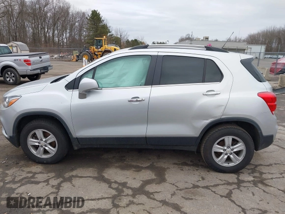 2020 Chevrolet Trax LT with VIN KL7CJPSB6LB040073, listed as a IAAI auction lot 41729327 with 65,652 mi miles. Bid and sale history available at carsss.com. Image 14.