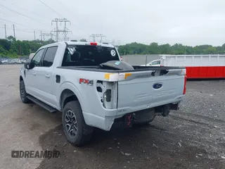 2021 Ford F-150 XL z VIN 1FTEW1EP5MKE17091, wystawiony jako IAAI lot #42413293 z przebiegiem 57 042 mil mil oraz . Historia ofert i sprzedaży dostępna na DreamBid. Obrazek 6.