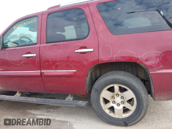 2008 GMC Yukon Denali z VIN 1GKFK63858J162600, wystawiony jako IAAI lot #42485629 z przebiegiem 271 690 mil mil oraz . Historia ofert i sprzedaży dostępna na DreamBid. Obrazek 6.