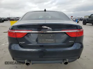 2017 Jaguar XF 35t Prestige with VIN SAJBE4BV6HCY30939, listed as a Copart auction lot 86361114 with 61,814 mi miles and Salvage Title. Bid and sale history available at carsss.com. Image 6.