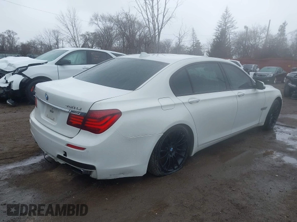2015 BMW 7 Series 750Li xDrive with VIN WBAYF8C58FD655044, listed as a IAAI auction lot 41847227 with Not Provided miles and . Bid and sale history available at carsss.com. Image 4.