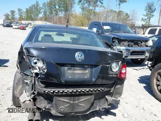 2008 Volkswagen Jetta Sedan S with VIN 3VWJM71K48M198718, listed as a IAAI auction lot 41848321 with 236,400 mi miles. Bid and sale history available at carsss.com. Image 16.