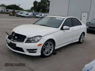 2014 Mercedes-Benz C 250 Sport z VIN WDDGF4HB1EA957805, wystawiony jako Copart lot #53570455 z przebiegiem 35 894 mil mil oraz Szkoda całkowita • Salvage title. Historia ofert i sprzedaży dostępna na DreamBid. Obrazek 1.