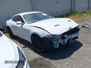 2018 Ford Mustang EcoBoost z VIN 1FA6P8TH3J5108841, wystawiony jako IAAI lot #41988417 z przebiegiem 74 060 mil mil oraz . Historia ofert i sprzedaży dostępna na DreamBid. Obrazek 1.
