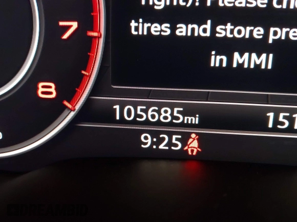 2017 Audi Q7 Premium Plus with VIN WA1LAAF71HD056659, listed as a IAAI auction lot 41729649 with 105,685 mi miles. Bid and sale history available at carsss.com. Image 15.