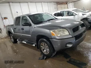 2008 Mitsubishi Raider LS z VIN 1Z7HC28KX8S572256, wystawiony jako Copart lot #76278594 z przebiegiem 139 373 mil mil oraz Szkoda całkowita • Salvage title. Historia ofert i sprzedaży dostępna na DreamBid. Obrazek 4.