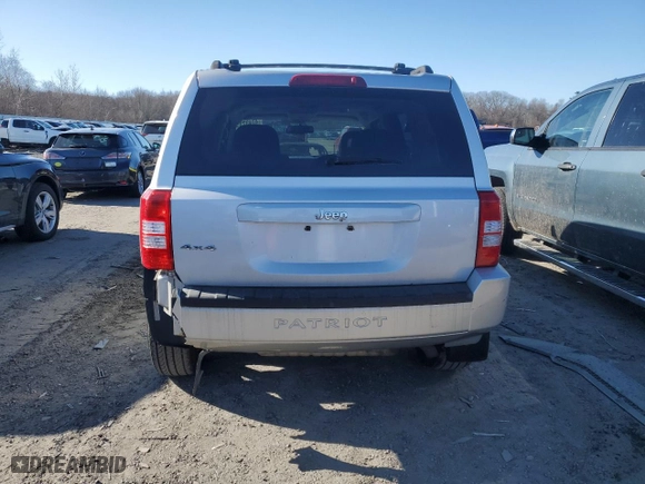 2008 Jeep Patriot Sport with VIN 1J8FF28W28D516208, listed as a Copart auction lot 47437355 with 87,208 mi miles and Clean Title. Bid and sale history available at carsss.com. Image 6.