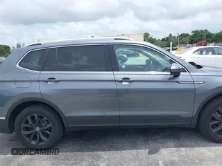 2024 Volkswagen Tiguan SE z VIN 3VV3B7AX9RM196186, wystawiony jako IAAI lot #42769059 z przebiegiem 16 258 mil mil oraz . Historia ofert i sprzedaży dostępna na DreamBid. Obrazek 13.