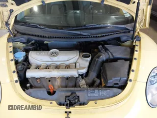 2007 Volkswagen New Beetle Coupe with VIN 3VWRW31C77M518367, listed as a IAAI auction lot 41488953 with 202,950 mi miles. Bid and sale history available at carsss.com. Image 10.