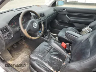 2002 Volkswagen GTI z VIN 9BWDE61J224046492, wystawiony jako Copart lot #61038925 z przebiegiem Nie podano mil oraz Czysty tytuł • Clean title. Historia ofert i sprzedaży dostępna na DreamBid. Obrazek 7.