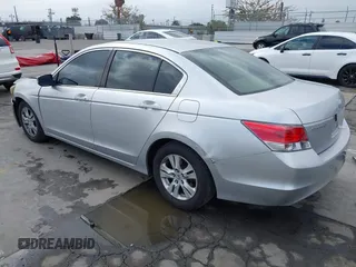 2009 Honda Accord LX-P z VIN JHMCP26469C005373, wystawiony jako IAAI lot #42327105 z przebiegiem 195 361 mil mil oraz . Historia ofert i sprzedaży dostępna na DreamBid. Obrazek 3.