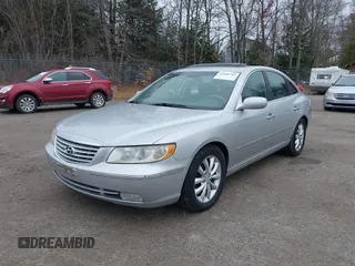 2006 Hyundai Azera SE z VIN KMHFC46F46A077702, wystawiony jako IAAI lot #42088782 z przebiegiem 103 033 mil mil oraz . Historia ofert i sprzedaży dostępna na DreamBid. Obrazek 2.