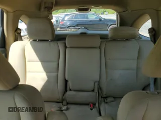 2010 Honda CR-V LX z VIN 5J6RE3H30AL009493, wystawiony jako Copart lot #54295375 z przebiegiem 207 756 mil mil oraz Czysty tytuł • Clean title. Historia ofert i sprzedaży dostępna na DreamBid. Obrazek 10.