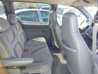2000 Dodge Caravan SE z VIN 2B4GP45G7YR614145, wystawiony jako IAAI lot #42098834 z przebiegiem 148 924 mil mil oraz . Historia ofert i sprzedaży dostępna na DreamBid. Obrazek 8.