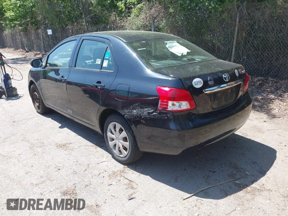 2012 Toyota Yaris z VIN JTDBT4K31CL017875, wystawiony jako IAAI lot #42384123 z przebiegiem 138 513 mil mil oraz . Historia ofert i sprzedaży dostępna na DreamBid. Obrazek 3.