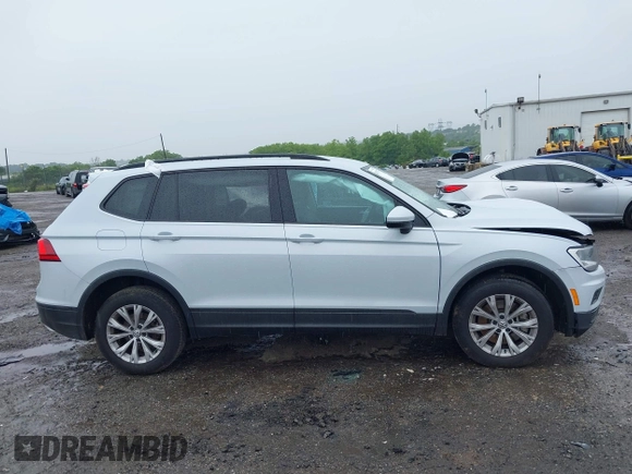 2019 Volkswagen Tiguan S with VIN 3VV0B7AX7KM031438, listed as a IAAI auction lot 42367337 with Not provided miles and . Bid and sale history available at DreamBid. Image 13.