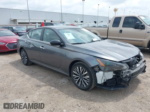 2024 Nissan Altima SV with VIN 1N4BL4DV2RN313022, listed as a IAAI auction lot 42431572 with 40,410 mi miles and . Bid and sale history available at DreamBid. Image 1.
