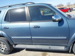 2007 Toyota Sequoia Limited with VIN 5TDBT48A97S279217, listed as a IAAI auction lot 41800633 with 264,945 mi miles and . Bid and sale history available at DreamBid. Image 13.