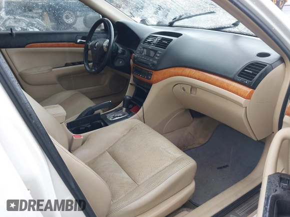 2004 Acura TSX with VIN JH4CL96884C021140, listed as a IAAI auction lot 42540399 with 248,040 mi miles and . Bid and sale history available at DreamBid. Image 5.