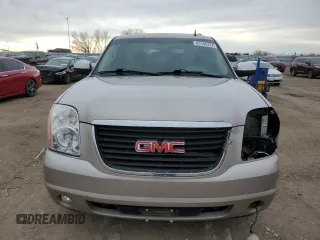 2008 GMC Yukon SLT w/4SA with VIN 1GKFK13018J218030, listed as a Copart auction lot 85196224 with 240,080 mi miles and Salvage Title. Bid and sale history available at carsss.com. Image 5.