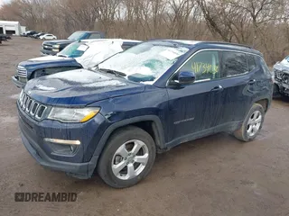 2021 Jeep Compass Altitude z VIN 3C4NJDBB0MT507515, wystawiony jako IAAI lot #41734030 z przebiegiem 47 042 mil mil oraz . Historia ofert i sprzedaży dostępna na DreamBid. Obrazek 18.