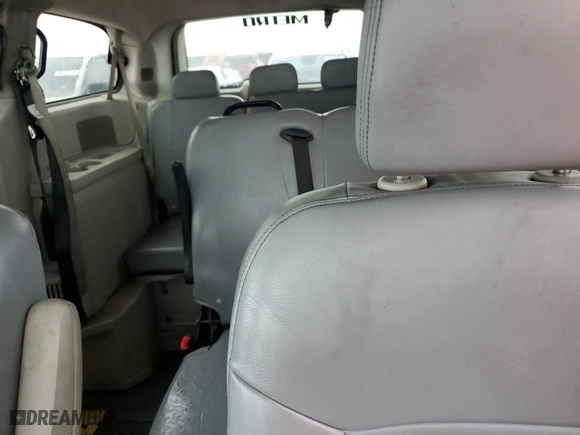 2018 Dodge Grand Caravan SE with VIN 2C7WDGBG1JR209873, listed as a Copart auction lot 50754755 with 232,516 mi miles and Clean Title. Bid and sale history available at carsss.com. Image 10.