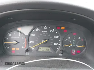 2001 Honda Accord EX z VIN 1HGCG16571A010751, wystawiony jako IAAI lot #42074284 z przebiegiem 281 526 mil mil oraz . Historia ofert i sprzedaży dostępna na DreamBid. Obrazek 7.