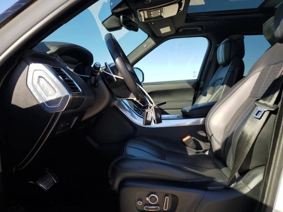 2019 Land Rover Range Rover Sport HSE Dynamic with VIN SALWV2SV5KA421086, listed as a Copart auction lot 81683424 with 61,666 mi miles and Salvage Title. Bid and sale history available at carsss.com. Image 7.