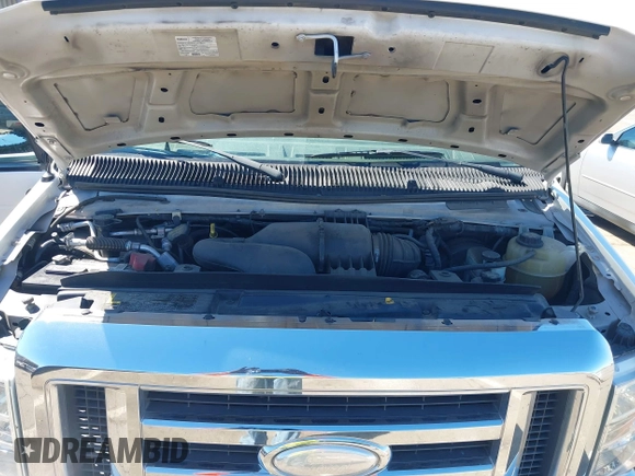 2014 Ford Econoline Passenger XL with VIN 1FBNE3BL7EDA37146, listed as a IAAI auction lot 41871526 with 139,387 mi miles. Bid and sale history available at carsss.com. Image 10.